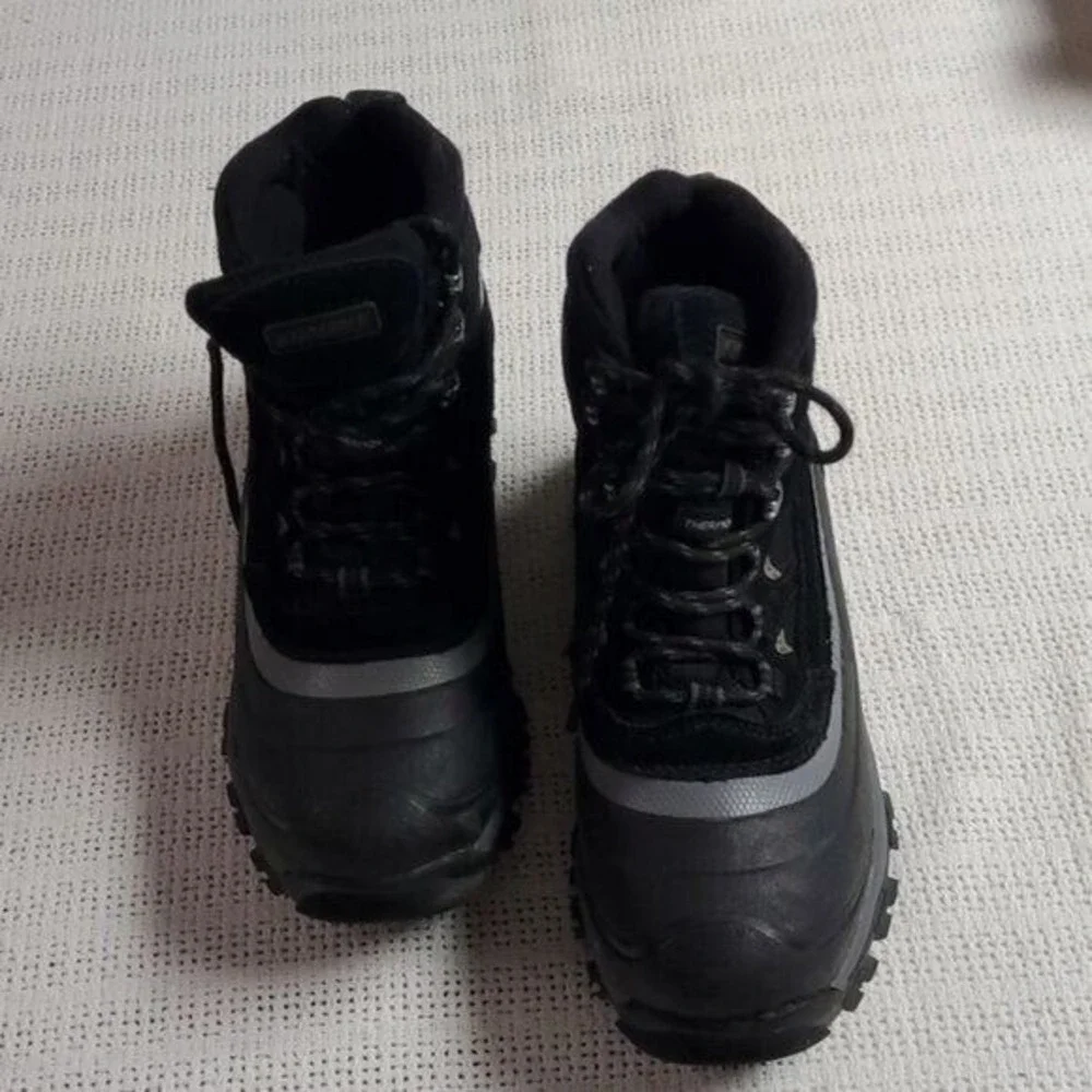 Khombu Thermolite Mens Black Grey Insulated Winter Snow Hiking Boots Mid Calf